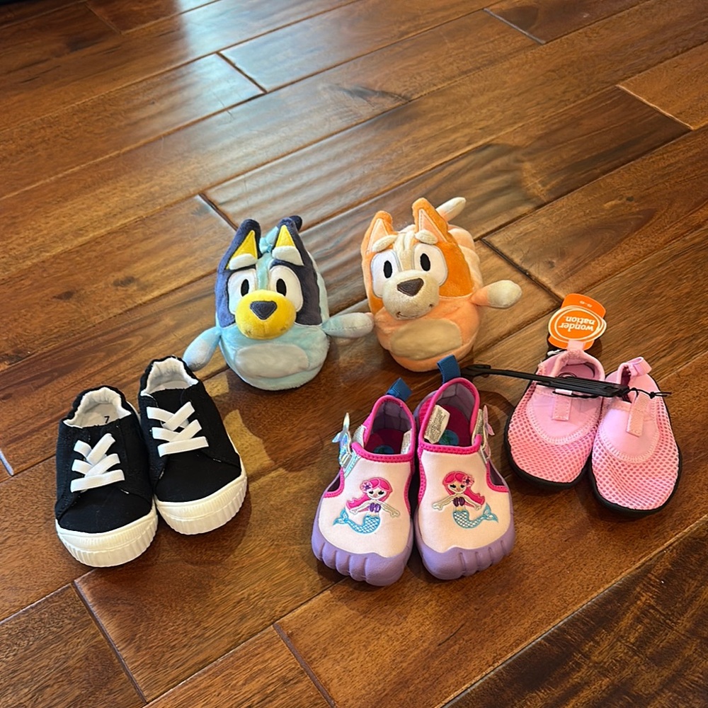 Kids shoe bundle 6/7